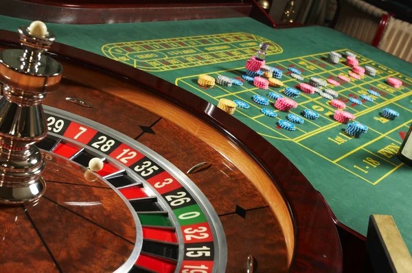 Live Colok Naga dealer table with digits display on wis platform